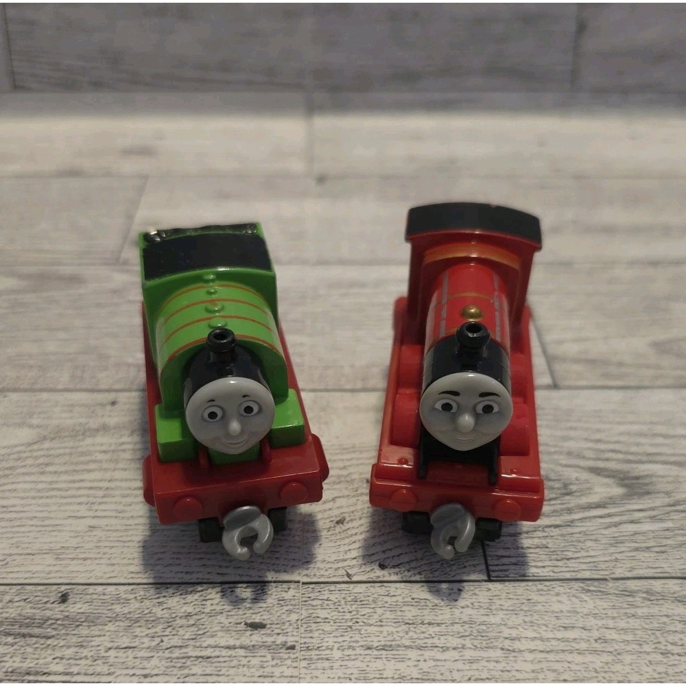 Thomas Train Friends Trackmaster Diecast Push Along Percy Thomas James Lot Of 2